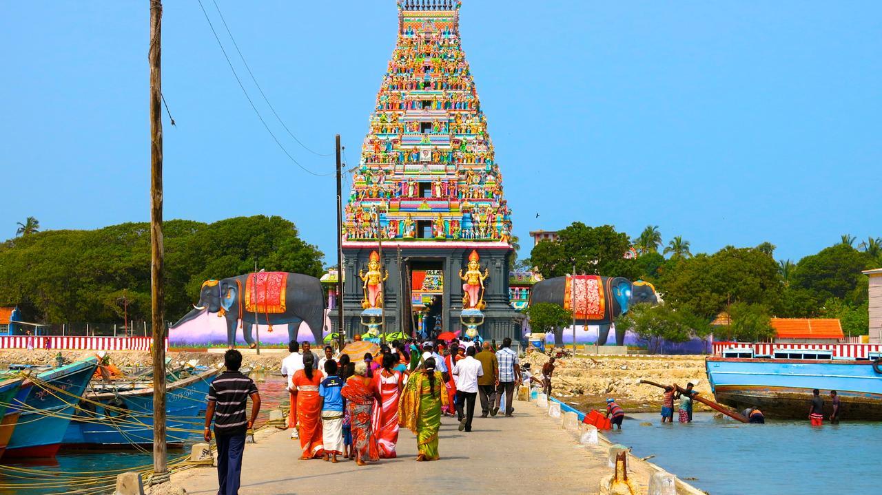 Sai Holiday Inn Jaffna Eksteriør bilde