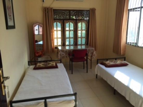 Sai Holiday Inn Jaffna Eksteriør bilde
