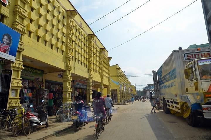Sai Holiday Inn Jaffna Eksteriør bilde