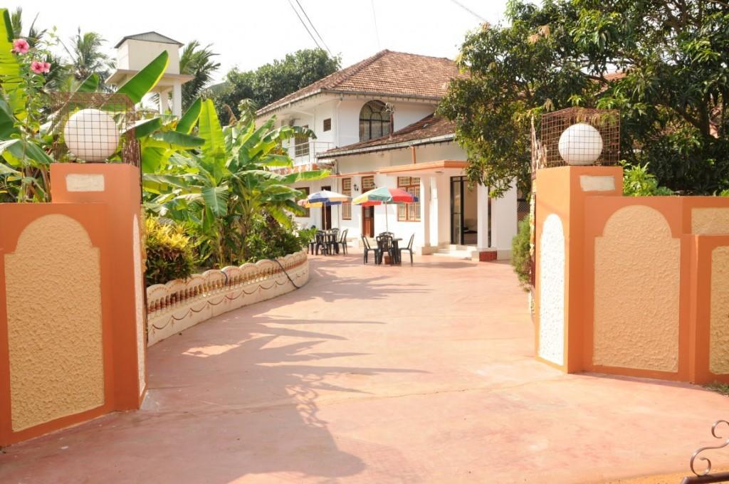 Sai Holiday Inn Jaffna Eksteriør bilde